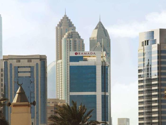 Hotel Ramada by Wyndham Abu Dhabi Corniche - Bild 1