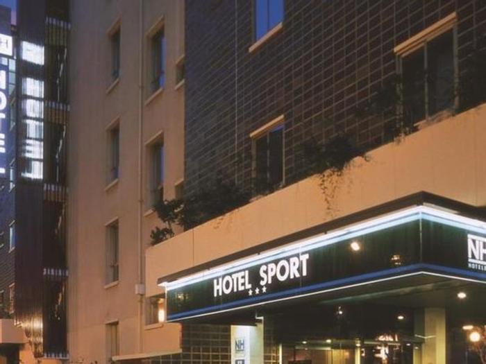 Hotel NH Sport - Bild 1