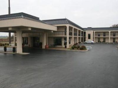 Hotel Baymont by Wyndham Clarksville Northeast - Bild 2