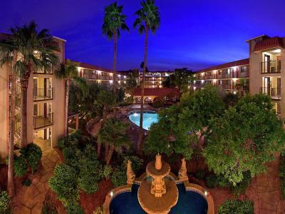 Hotel Embassy Suites by Hilton Phoenix Airport - Bild 3