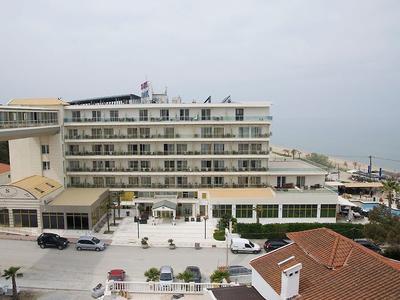 Santa Beach Hotel - Bild 4