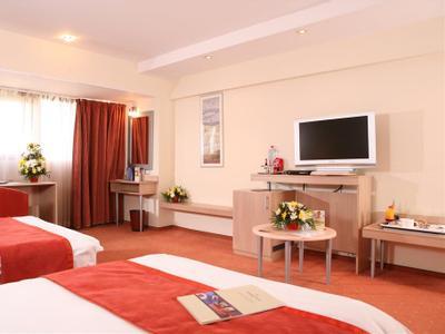 Hotel Holiday Inn Bucharest - Times - Bild 2
