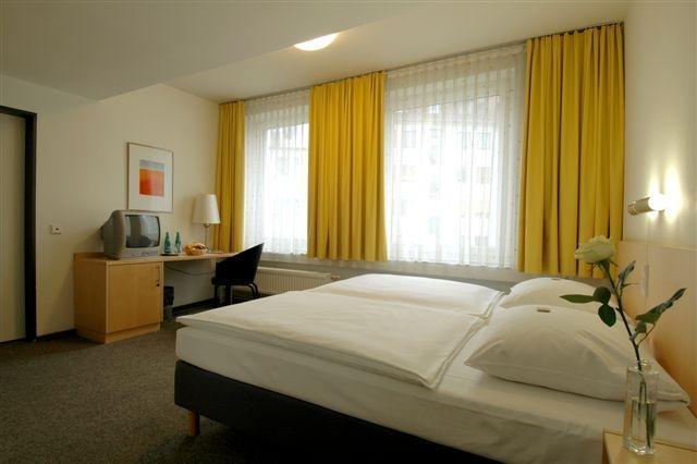 Hotel CVJM Düsseldorf - Bild 1