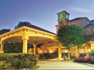 Hotel La Quinta Inn & Suites by Wyndham Charlotte Airport South - Bild 3