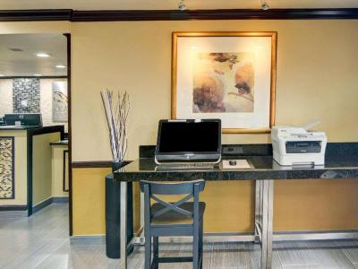 Hotel Quality Inn & Suites DFW Dallas Airport - Bild 5