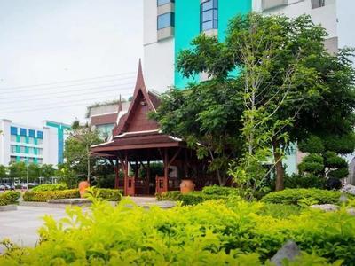 Hotel Ramada by Wyndham Bangkok Chaophya Park - Bild 2