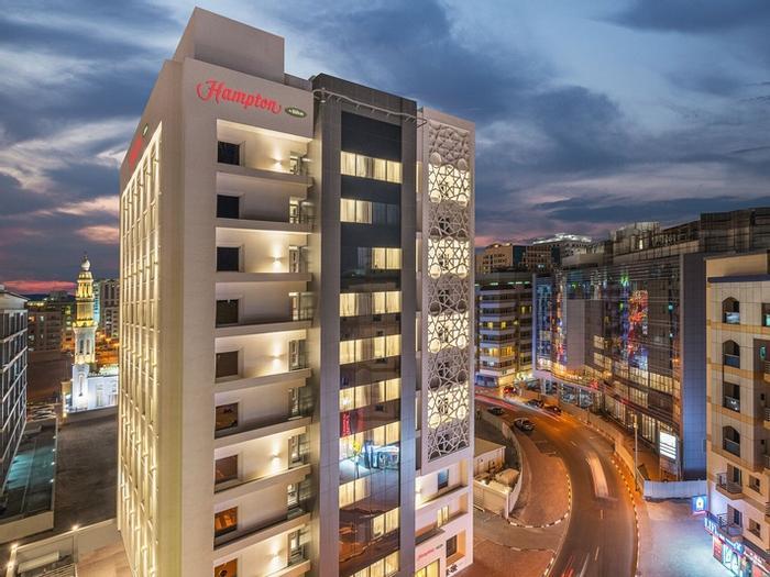 Hotel Hampton by Hilton Dubai Al Barsha - Bild 1