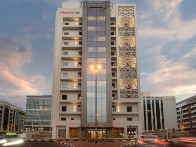 Hotel Hampton by Hilton Dubai Al Barsha - Bild 2