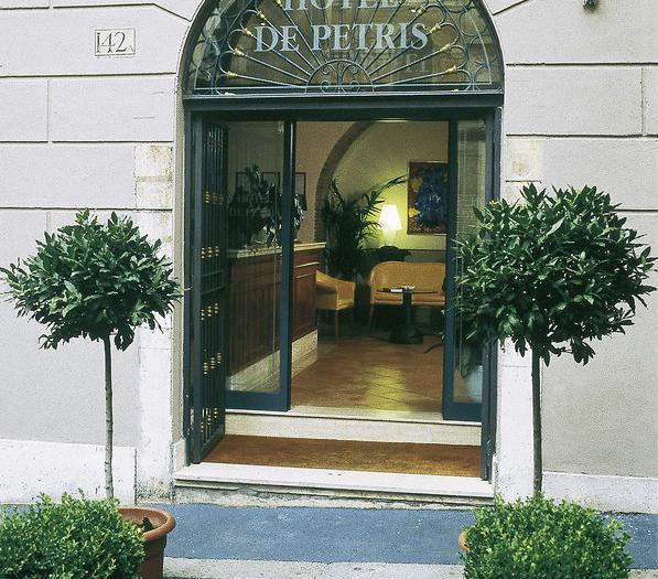 Hotel De Petris - Bild 1