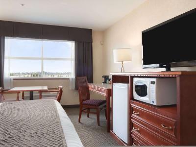 Hotel Days Inn & Suites by Wyndham Langley - Bild 5