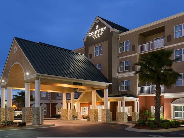 Hotel Country Inn & Suites by Radisson, Panama City Beach, FL - Bild 1