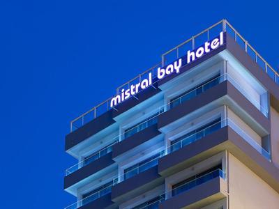 Mistral Bay Hotel - Bild 2