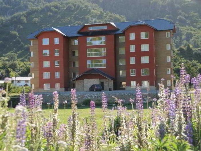 Condo Hotel Bariloche by Nobile - Bild 1
