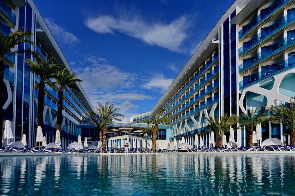 Hotel Vikingen Infinity Resort & Spa - Bild 1