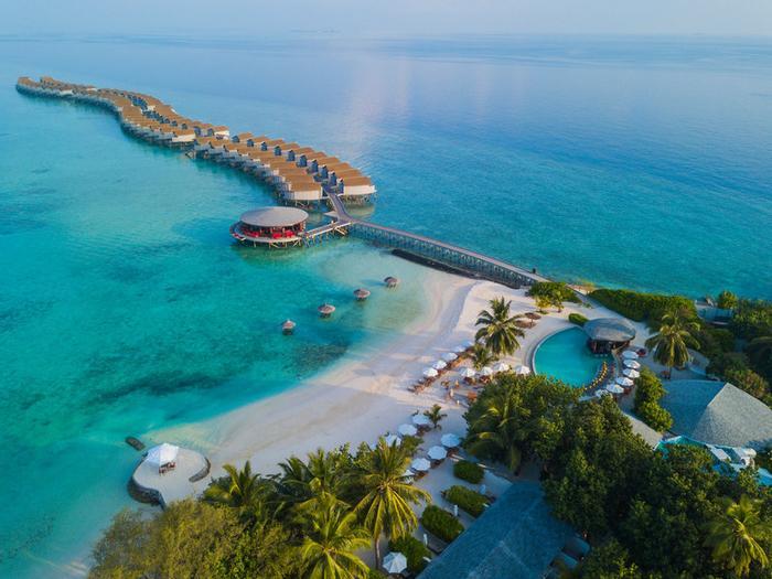 Hotel Centara Ras Fushi Resort & Spa Maldives - Bild 1