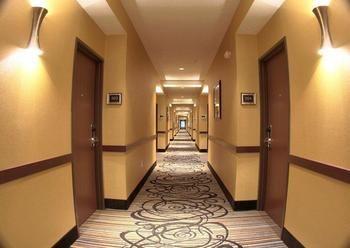 Hotel Best Western Plus Airport Inn & Suites - Bild 4