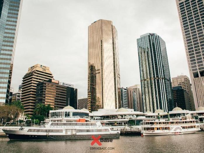 Hotel Base Brisbane Uptown - Bild 1
