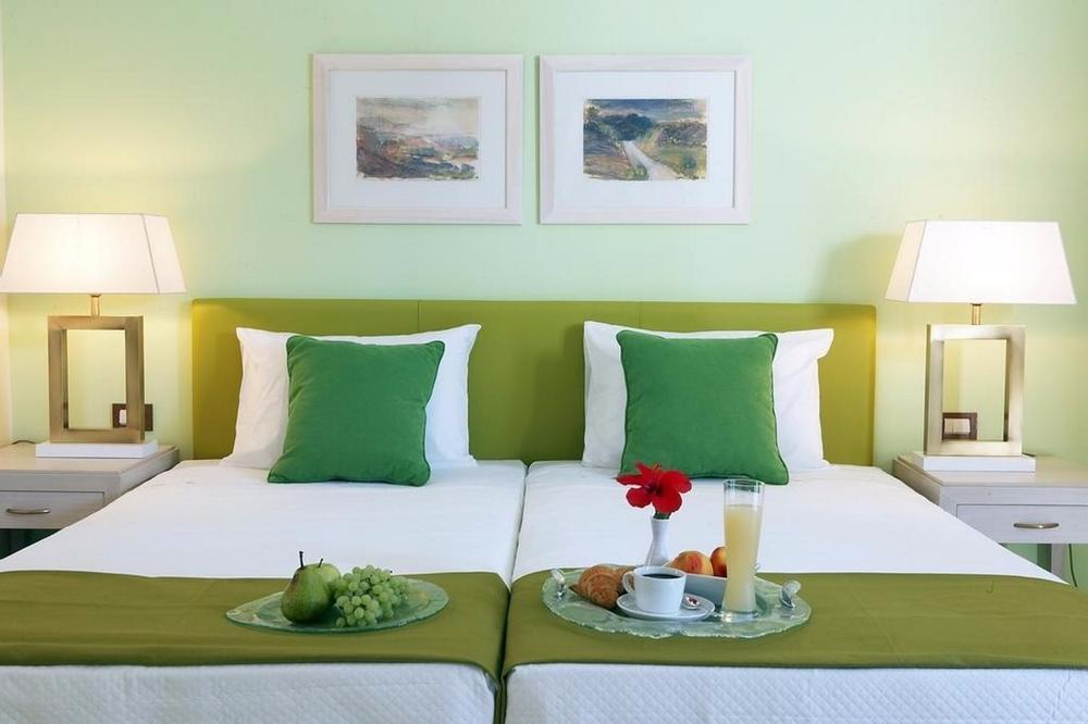 Hotel Lindian Village Rhodes Beach Resort, Curio Collection by Hilton - Bild 1