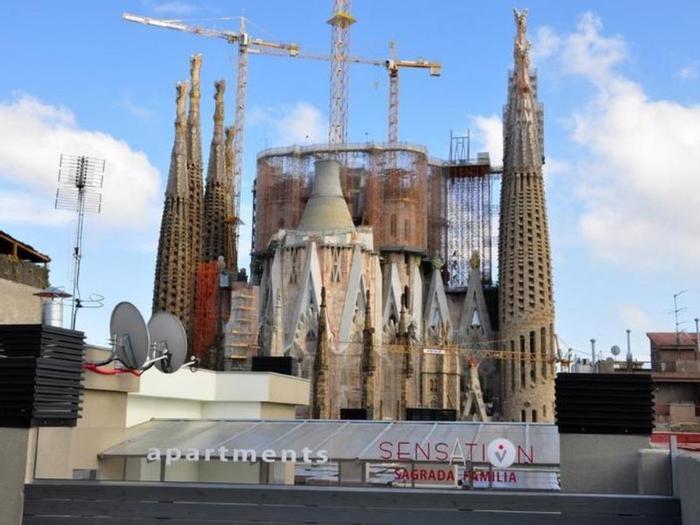 Hotel Sensation Sagrada Familia - Bild 1