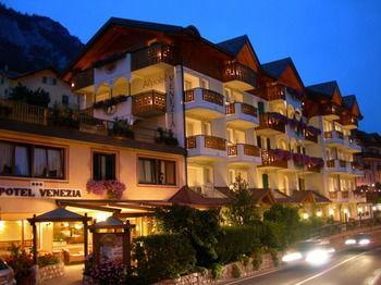 Hotel Alpotel Dolomiten - Bild 2
