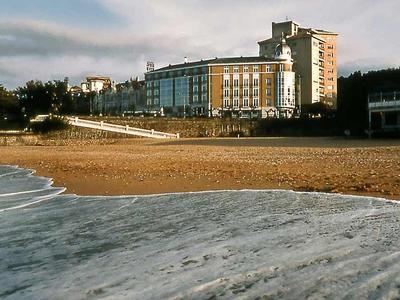 Hotel Silken Río Santander - Bild 3