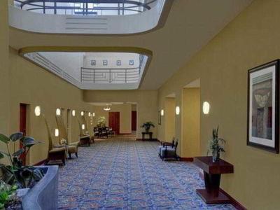 Hotel Embassy Suites Phoenix Biltmore - Bild 4