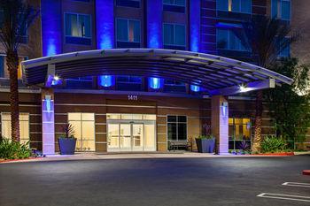 Hotel Holiday Inn Express & Suites - Anaheim Resort Area - Bild 3