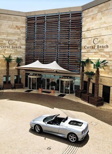 Coral Beach Hotel & Resort - Bild 1