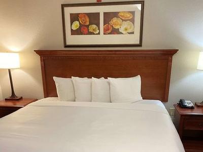 Hotel Country Inn & Suites by Radisson, Fort Worth, TX - Bild 5