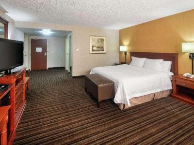 Hotel Hampton Inn & Suites by Hilton Toronto Airport - Bild 5