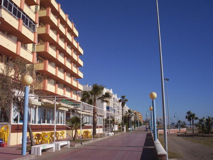 Hotel Fay Victoria Beach - Bild 1