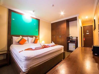 Hotel Triple 8 Inn Bangkok by ZEN Rooms - Bild 3