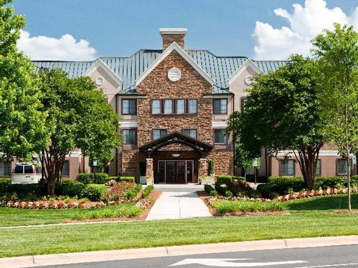 Embassy Suites by Hilton Charlotte Concord Golf Resort & Spa - Bild 1