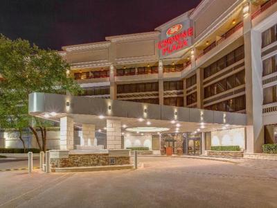 Crowne Plaza Hotel Executive Center Baton Rouge - Bild 2