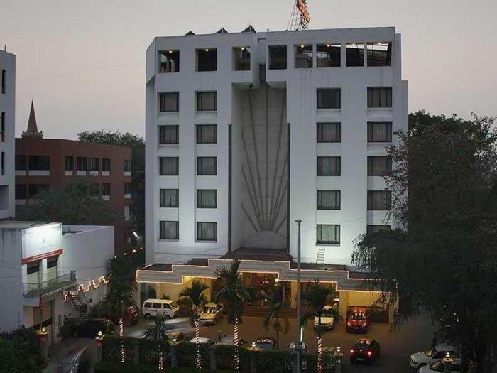Hotel Chhatra Sagar - Bild 1