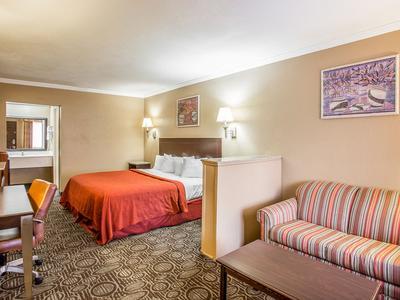 Hotel Quality Inn & Suites Ft. Jackson Maingate - Bild 4