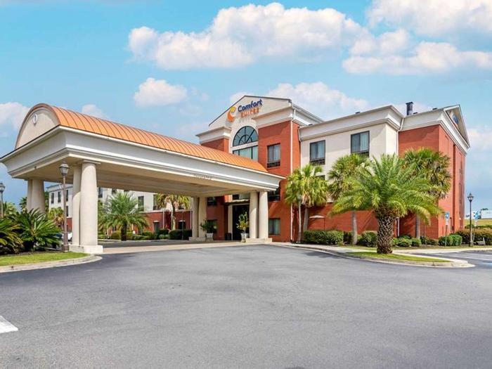 Hotel Comfort Suites Savannah North - Bild 1
