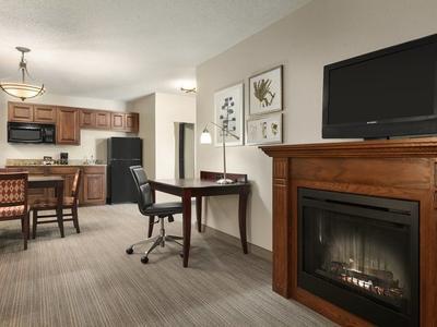 Hotel Country Inn & Suites by Radisson, Kansas City at Village West, KS - Bild 2