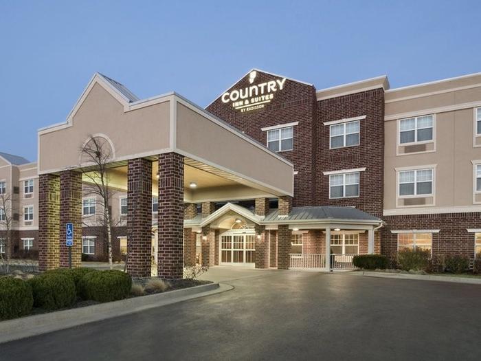 Hotel Country Inn & Suites by Radisson, Kansas City at Village West, KS - Bild 1