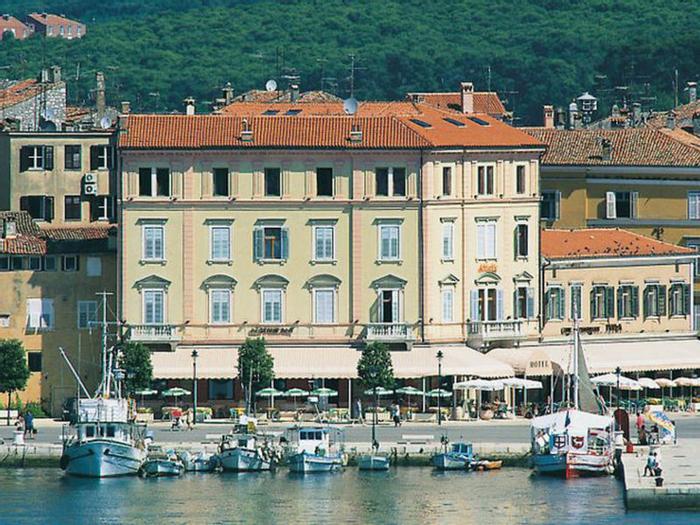 Hotel Adriatic - Bild 1