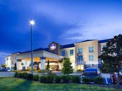 Hotel Best Western Plus Chain of Lakes Inn & Suites - Bild 3