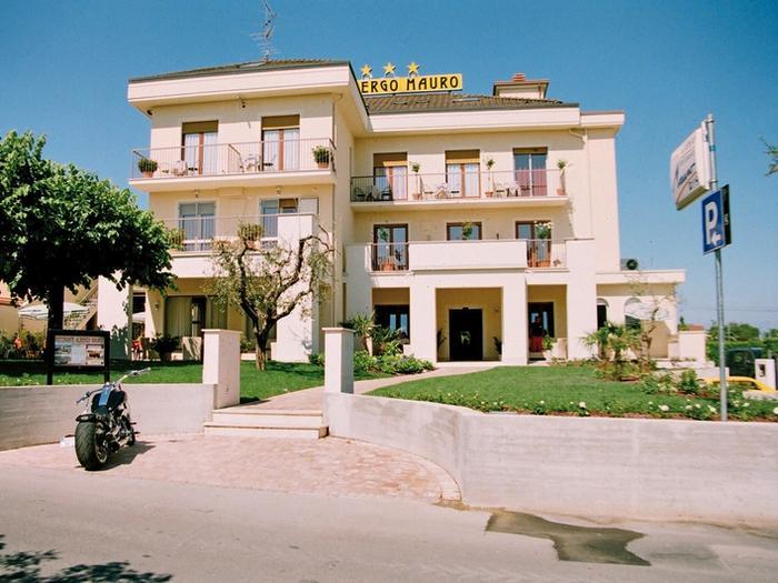 Hotel Mauro - Bild 1