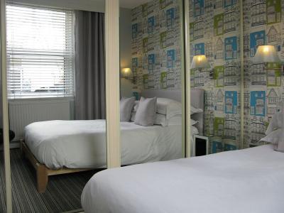 Hotel INNit Rooms Ocean Breeze - Bild 3