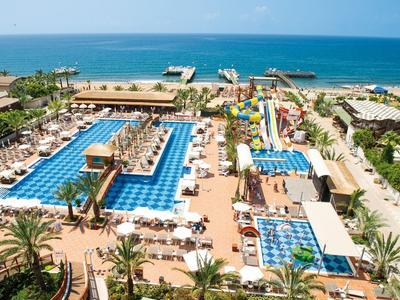 Quattro Beach Spa & Resort Hotel - Bild 3