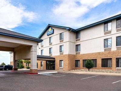 Hotel Days Inn & Suites by Wyndham Denver International Airport - Bild 2