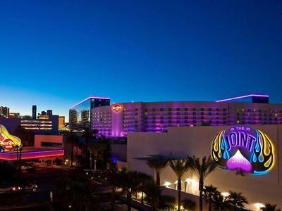 Virgin Hotels Las Vegas, Curio Collection by Hilton - Bild 4