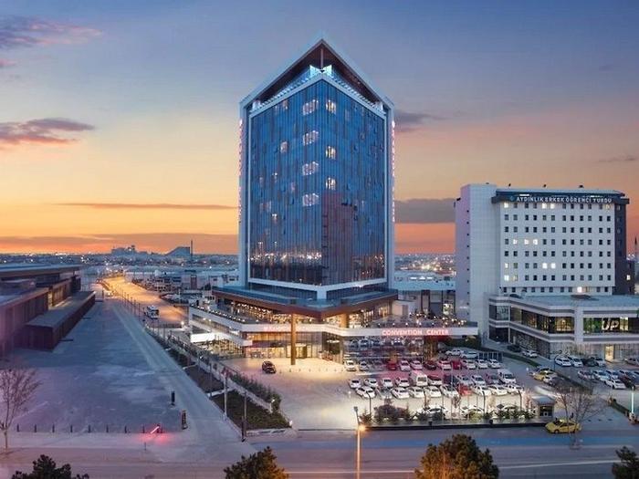 Hotel Ramada Plaza By Wyndham Konya - Bild 1
