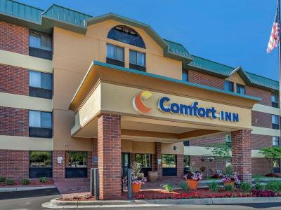 Hotel Comfort Inn Near Greenfield Village - Bild 2