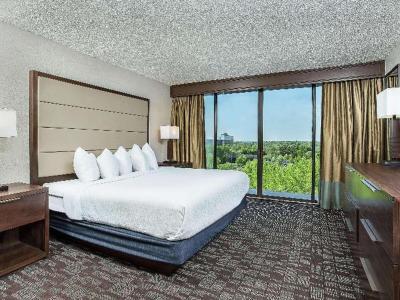 Hotel Embassy Suites Nashville Airport - Bild 4