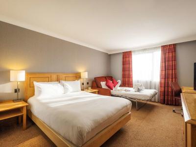 Hotel Doubletree By Hilton Swindon - Bild 5
